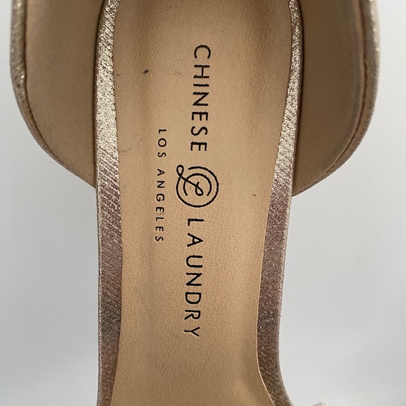 Gold heels - Picture 3 of 5